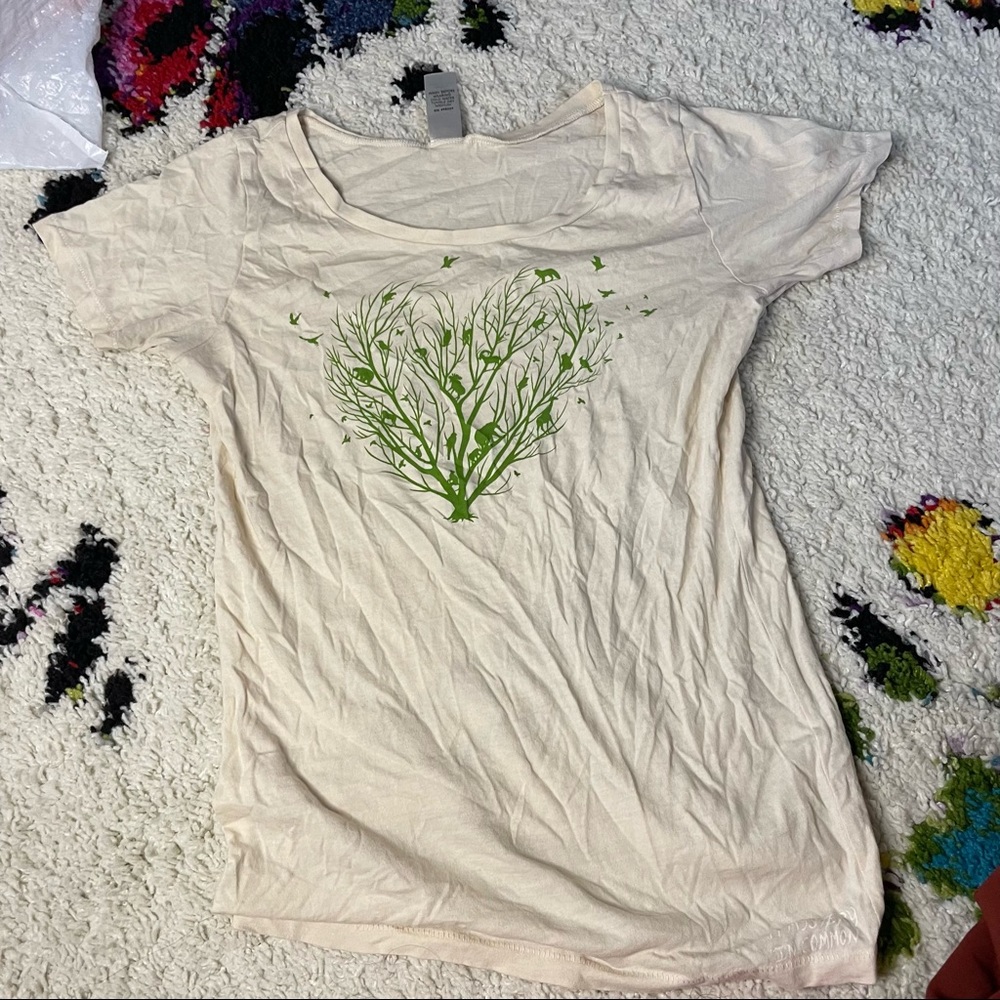 Nature earthy graphic tee made in Peru
